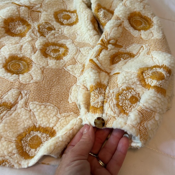 SEZANE -  NWT RARE Harlem Sweatshirt. Lined. Perfect condition. Size 4 - Picture 8 of 14